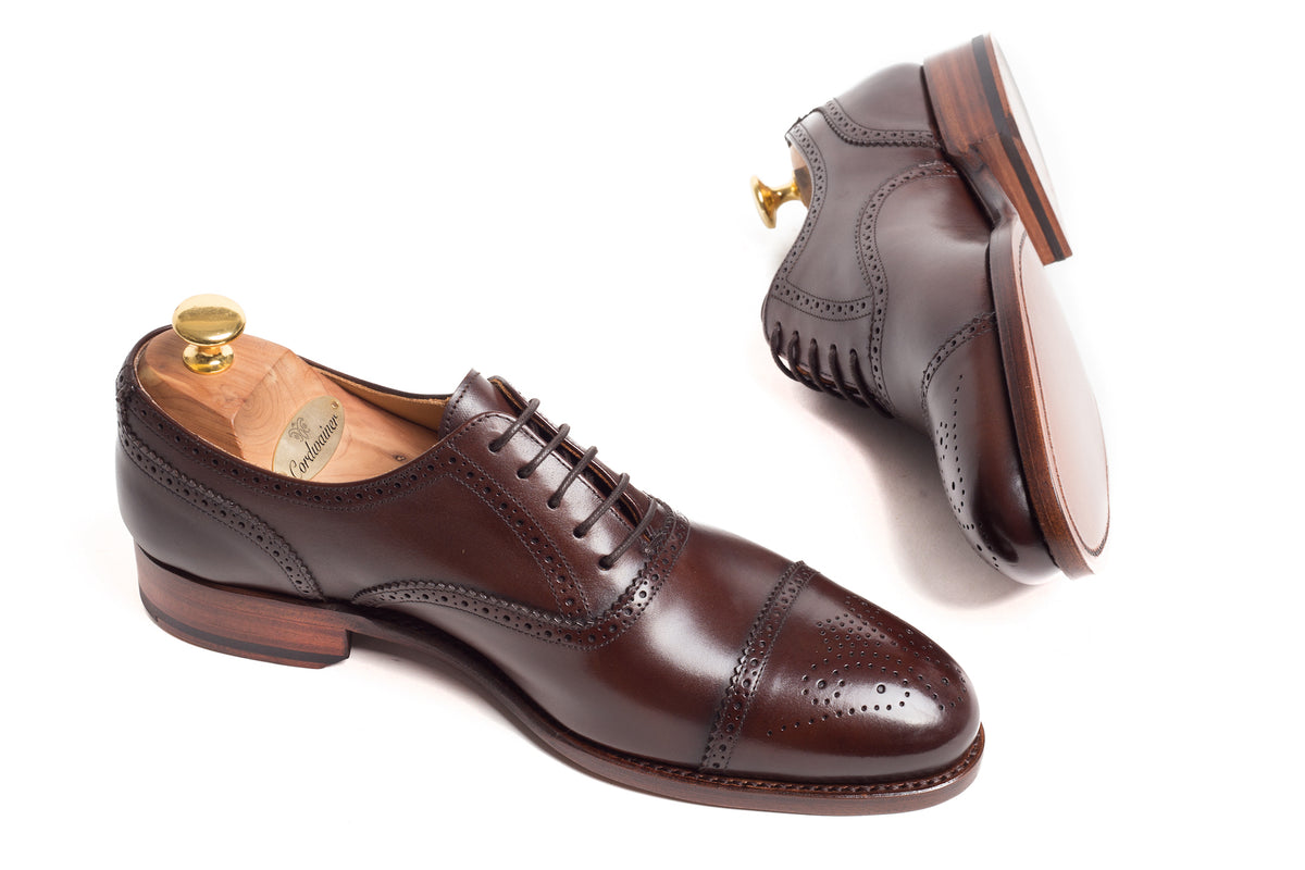 Pantofii bărbătești Oxford Half Brogue