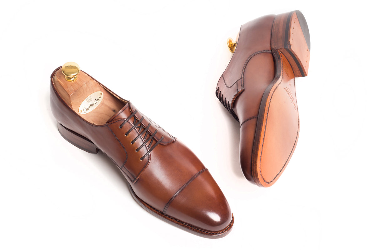 Pantofii bărbătești Oxford Cap Toe