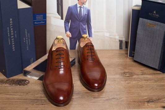 Pantofii bărbătești Oxford Cap Toe